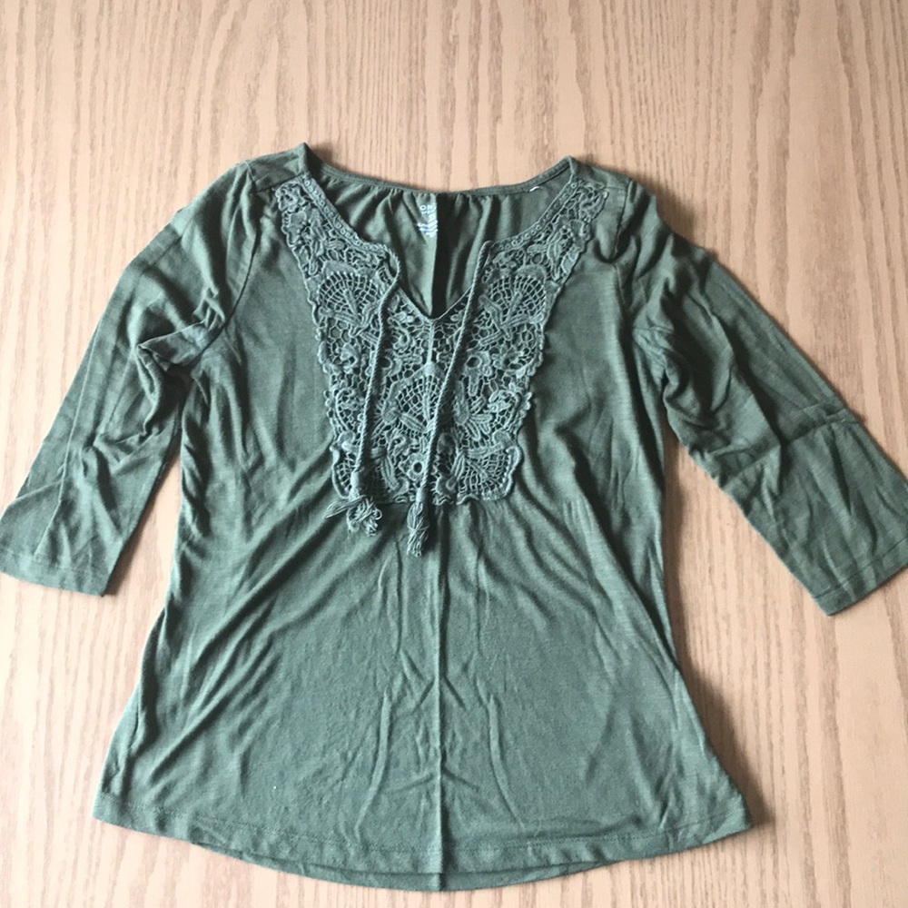 3/4 length shirt